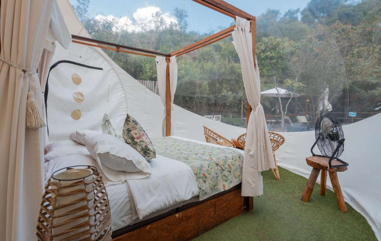 מלון אל רטירו Bubblesky Glamping 40 Min From Medellin מראה חיצוני תמונה